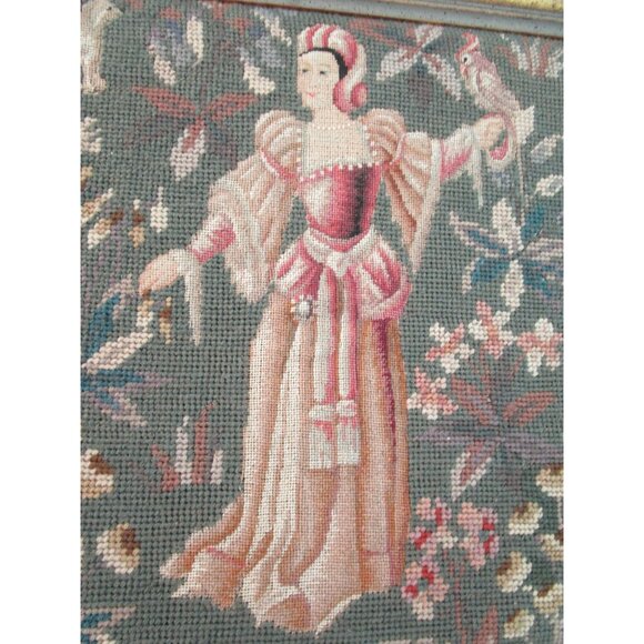 Medieval Lady Falconer Needlepoint Art In Antique Gold Frame GUC - Picture 2 of 16